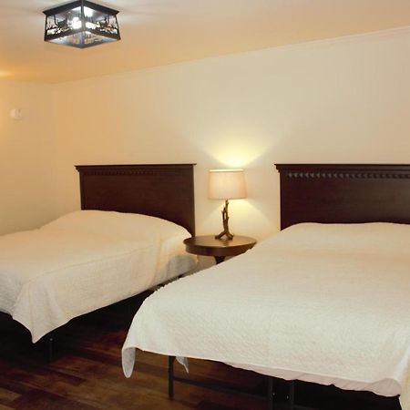 Мотель Stanford House Manchester Center Екстер'єр фото